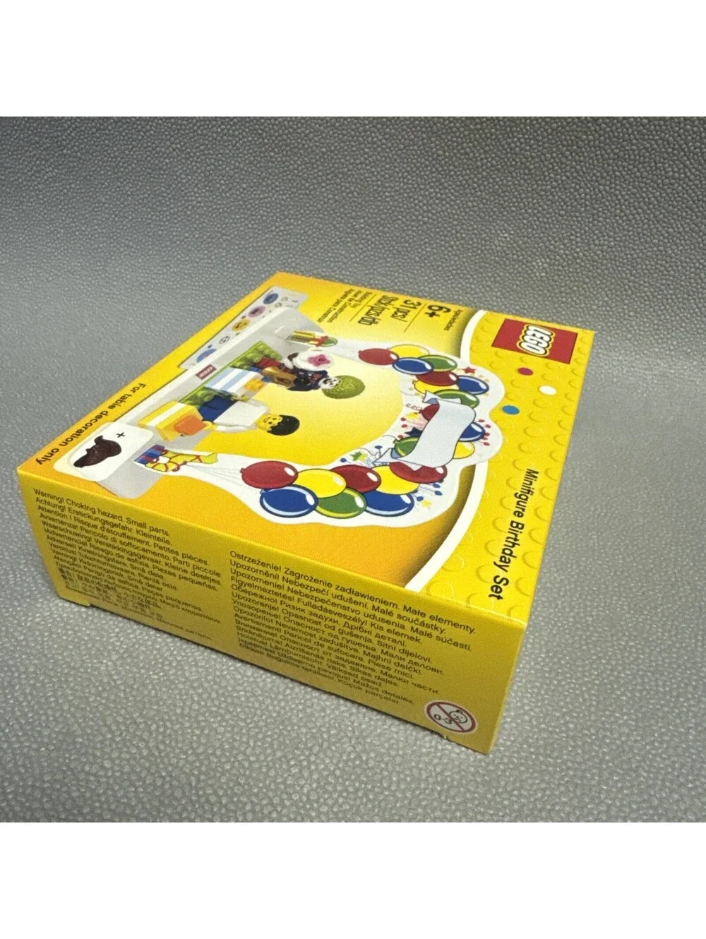 LEGO #850791 Minifigure Birthday Set Clown Child 31pcs Brunette Girl Or Boy New